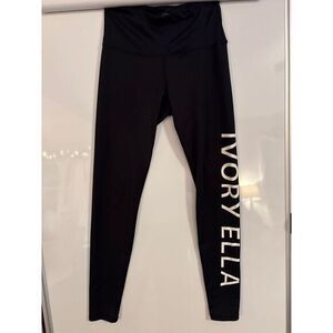 Ivory Ella women's leggings size xs black